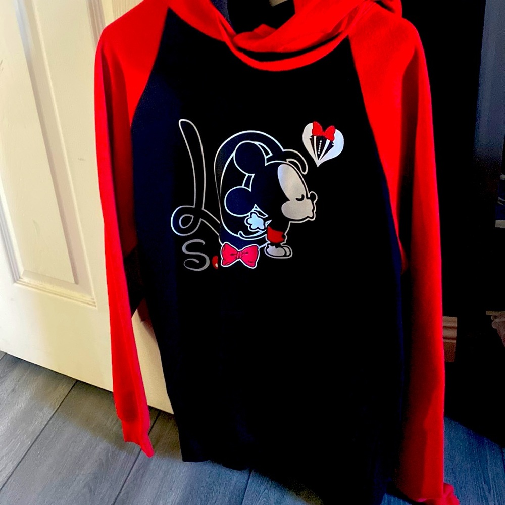 Medium Disney hoodie
